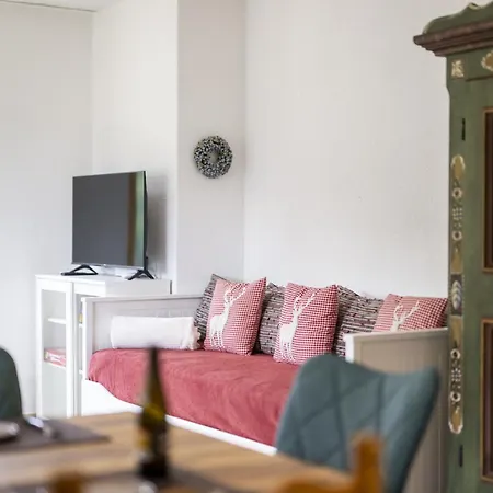 Chasa Serras Adrian *