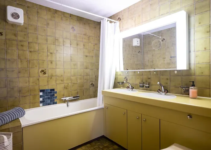 Chasa Serras Adrian Apartment *